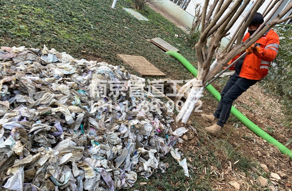 315海盐化粪池垃圾清理